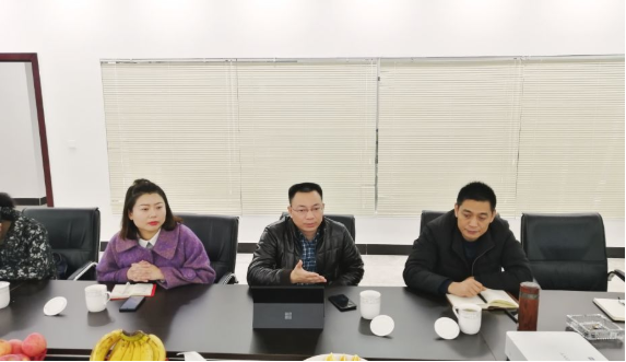陪同政府園區(qū)對接考察聚合物鋰離子電池投資選址項目,明晰合作事宜,推進(jìn)項目落實 陪同政府園區(qū)對接考察聚合物鋰離子電池投資選址項目,明晰合作事宜,推進(jìn)項目落實