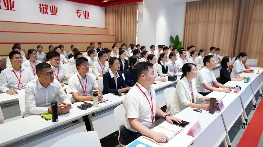 放大項(xiàng)目開(kāi)發(fā)量，提振發(fā)展精氣神！9月上旬，集團(tuán)共34個(gè)優(yōu)質(zhì)投資選址項(xiàng)目通過(guò)評(píng)估